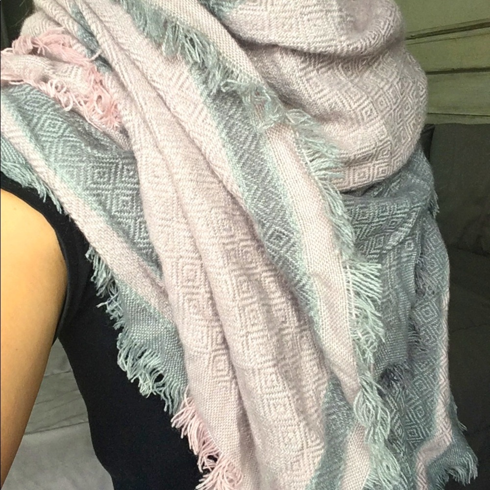 Blanket scarf